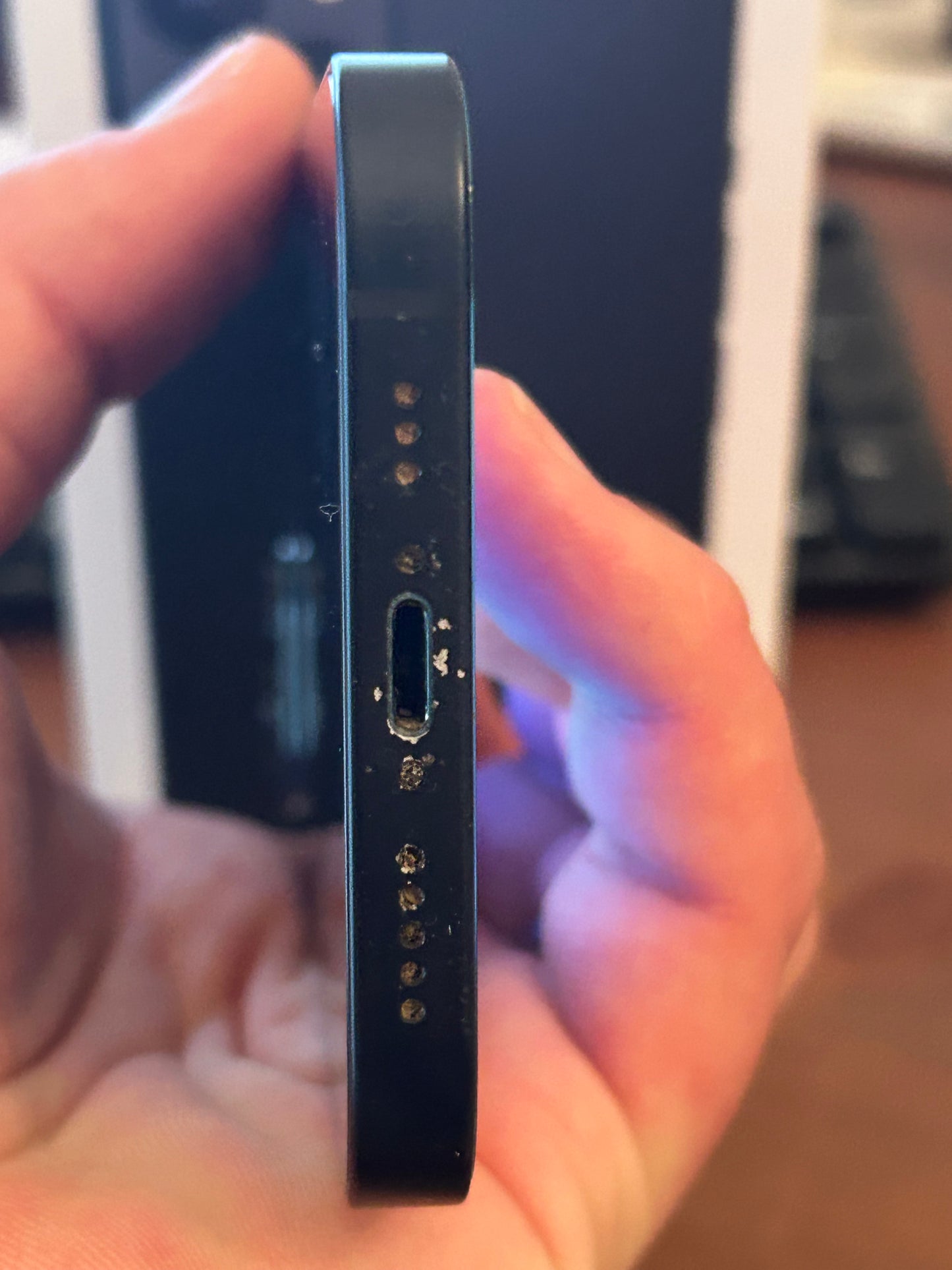 iPhone 13 Noir 128 Go – Très Bon État | Débloqué, Batterie Neuve, Boîte d’Origine**