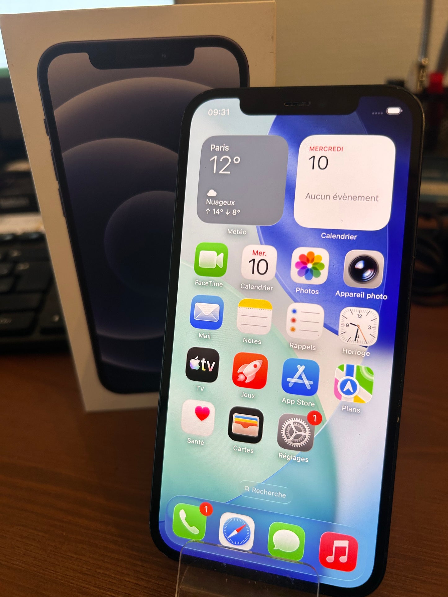 iPhone 12 Noir 128 Go – Très Bon État, Batterie Neuve, Débloqué Tout Opérateur