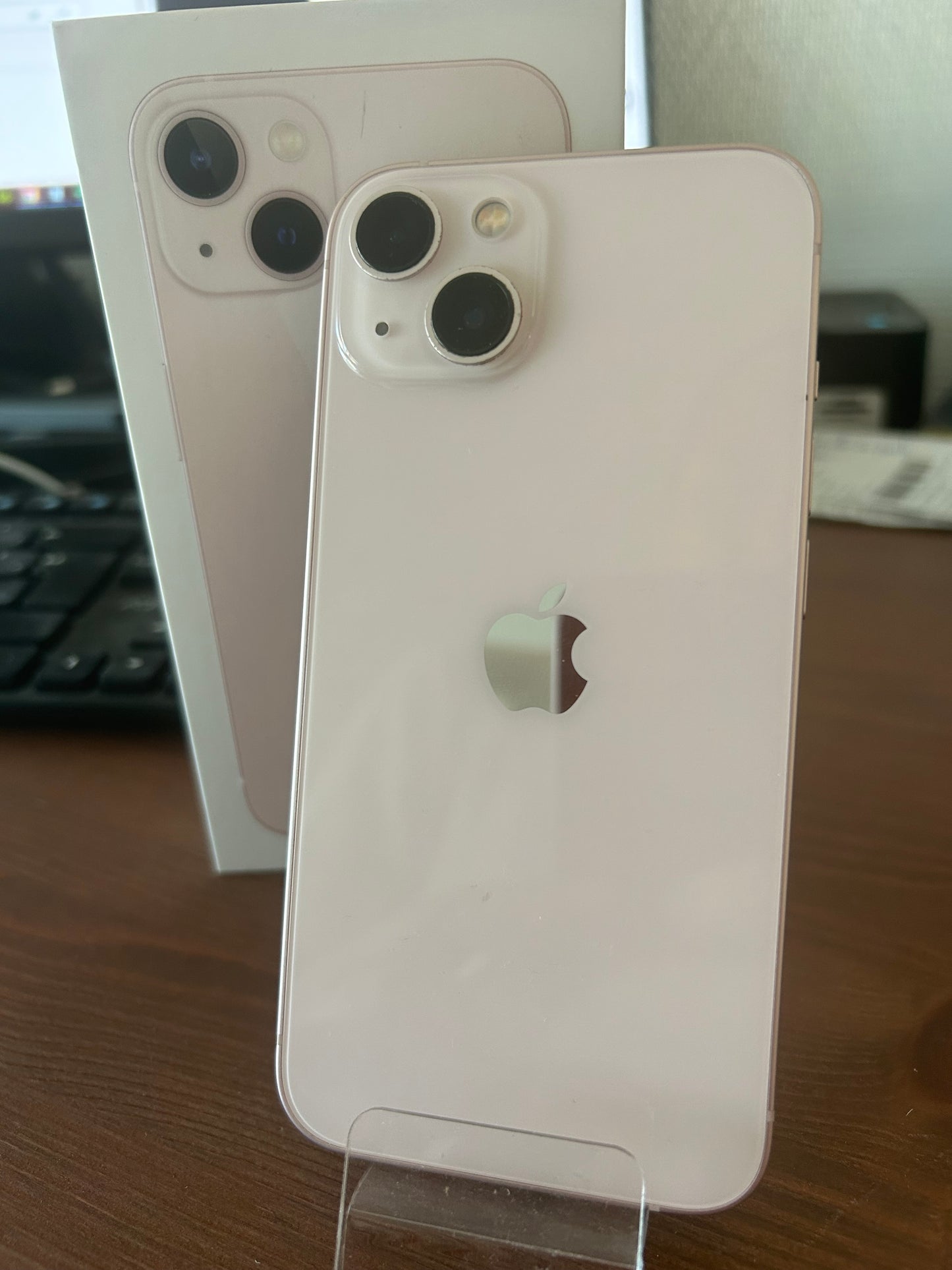 iPhone 13 Rose 128 Go – Écran OLED Neuf, Batterie 100 %, Débloqué Tout Opérateur