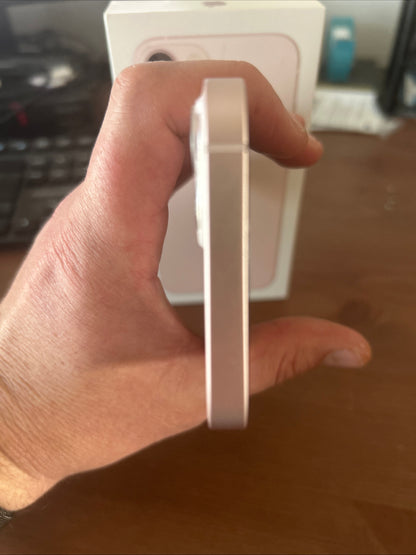 iPhone 13 Rose 128 Go – Écran OLED Neuf, Batterie 100 %, Débloqué Tout Opérateur