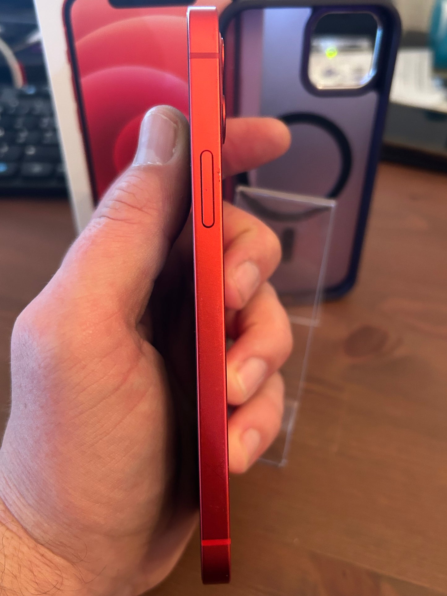 iPhone 12 Rouge 128 Go – Écran d’origine, État Comme Neuf, Batterie 100 %, Débloqué