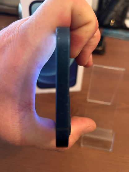 iPhone 12 Bleu 128 Go – Très Bon État, Écran d’origine, Batterie Neuve, Débloqué tout opérateur