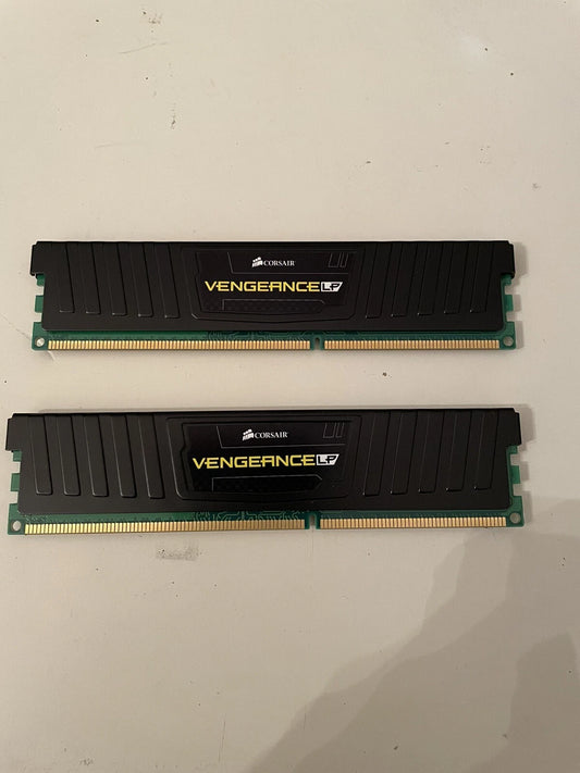 🧠 CORSAIR Vengeance Low Profile 8 Go (2x4 Go) – RAM DDR3 – Très bon état